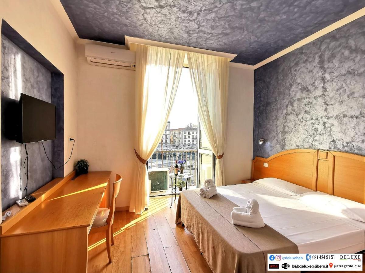 Deluxe B&B Napoli Central Station Exterior photo